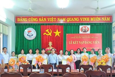 TUỔI 18 ĐẸP NHẤT KHÔNG CHỈ LÀ ƯỚC MƠ, MÀ CÒN LÀ LÝ TƯỞNG